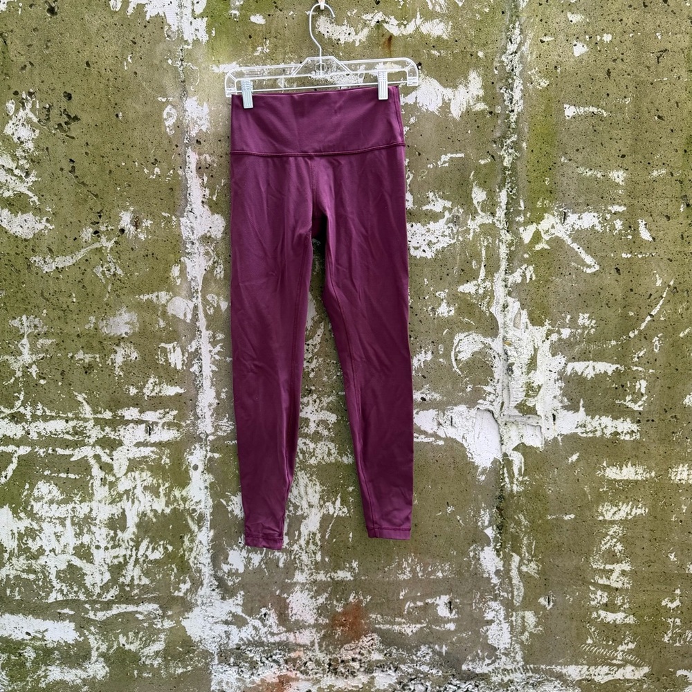 ✨3 for $50✨ Lululemon Athletica Women's Cranberry Leggings, 6